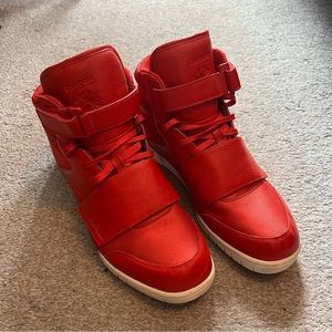 Reebok Classic Men’s high tops